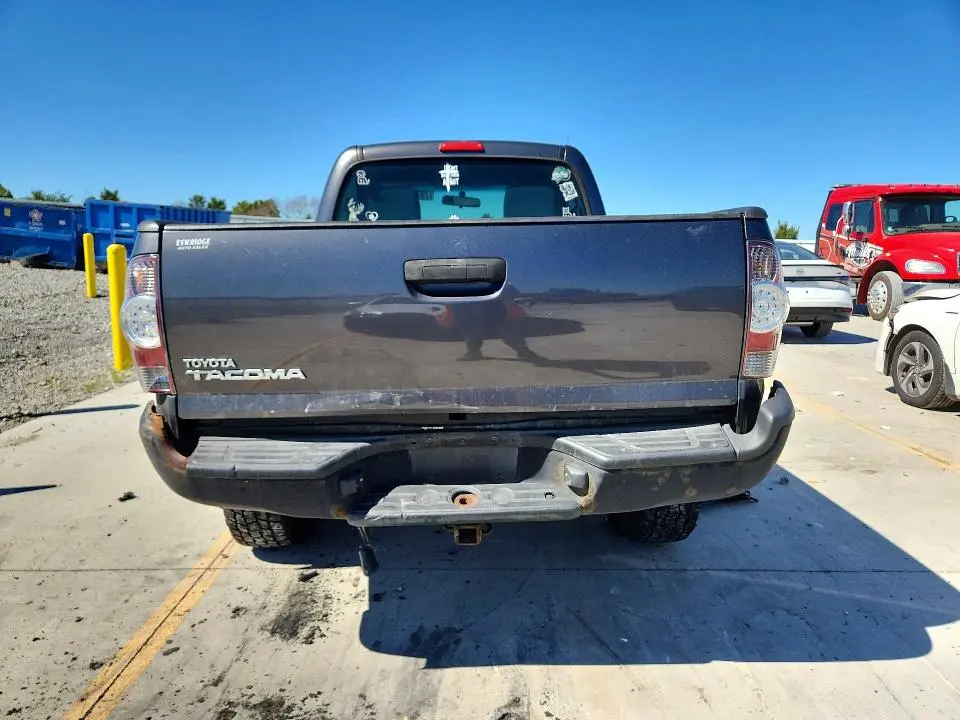 2011 TOYOTA TACOMA BASE  