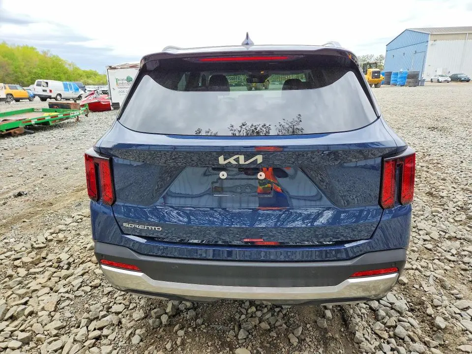 2025 KIA SORENTO S  