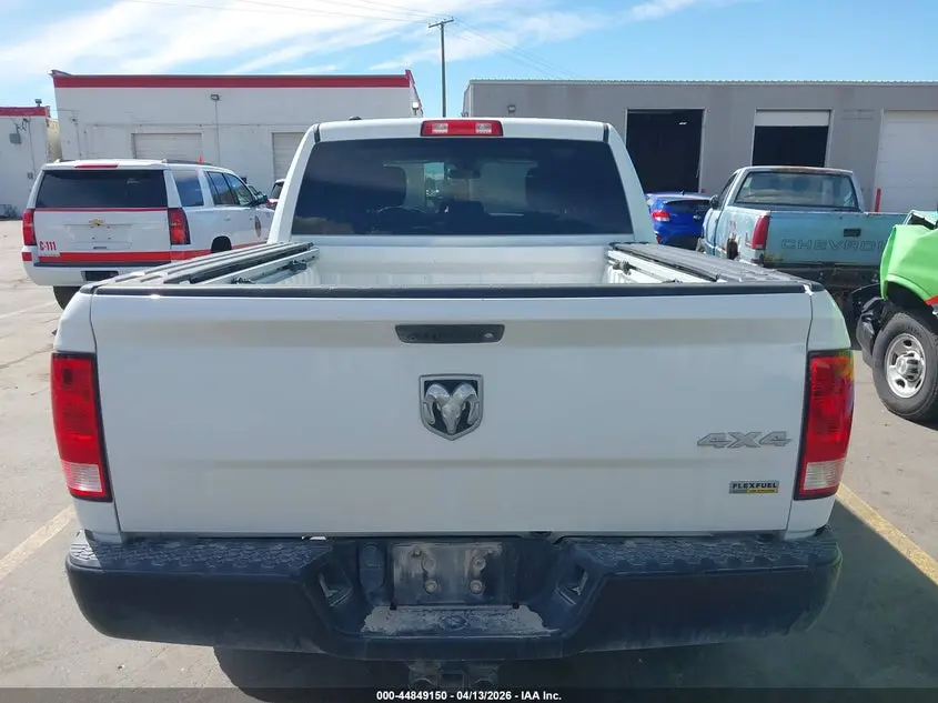 2017 RAM 1500 TRADESMAN  4X4 5'7 BOX