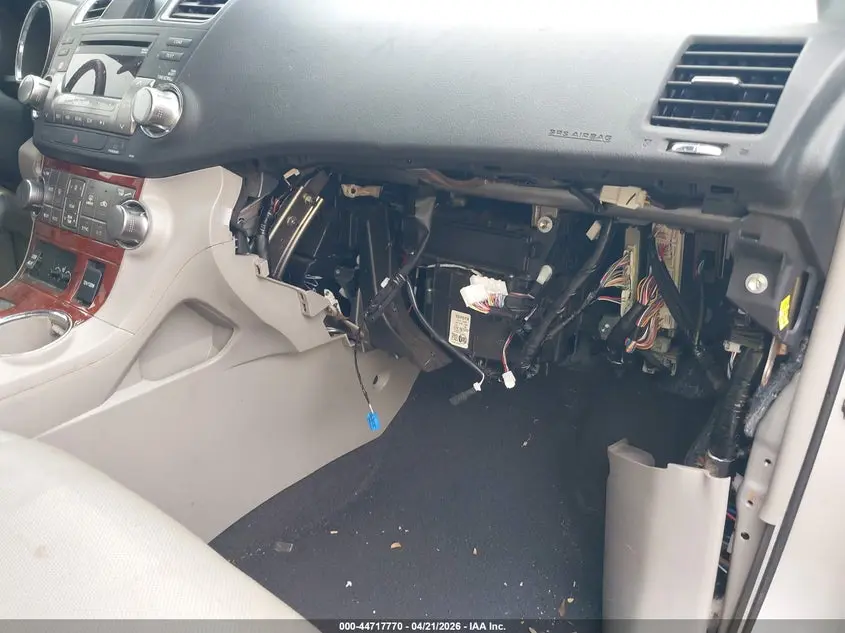 2012 TOYOTA HIGHLANDER LIMITED V6