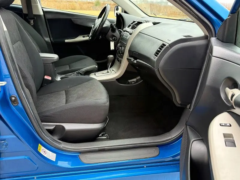 2010 TOYOTA COROLLA S  