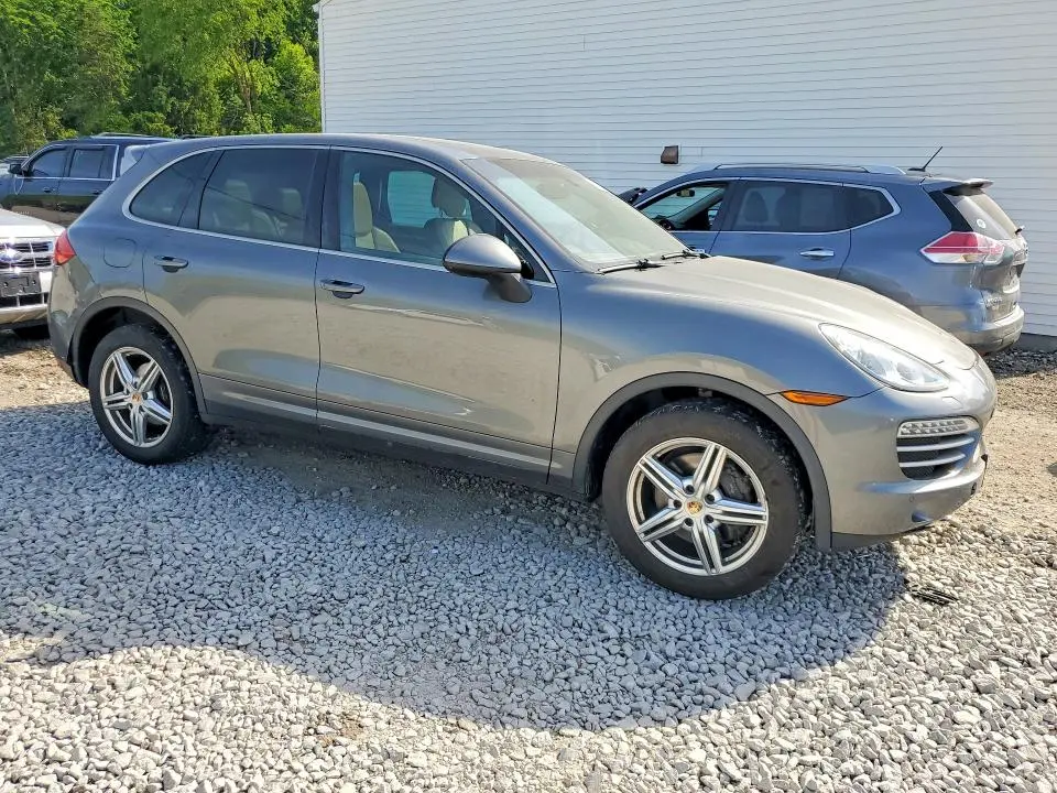 2014 PORSCHE CAYENNE BASE  
