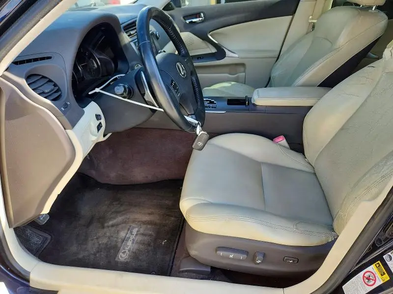 2010 LEXUS IS 250  