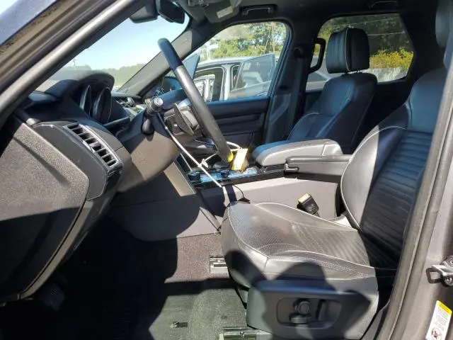 2017 LAND ROVER DISCOVERY HSE LUXURY  