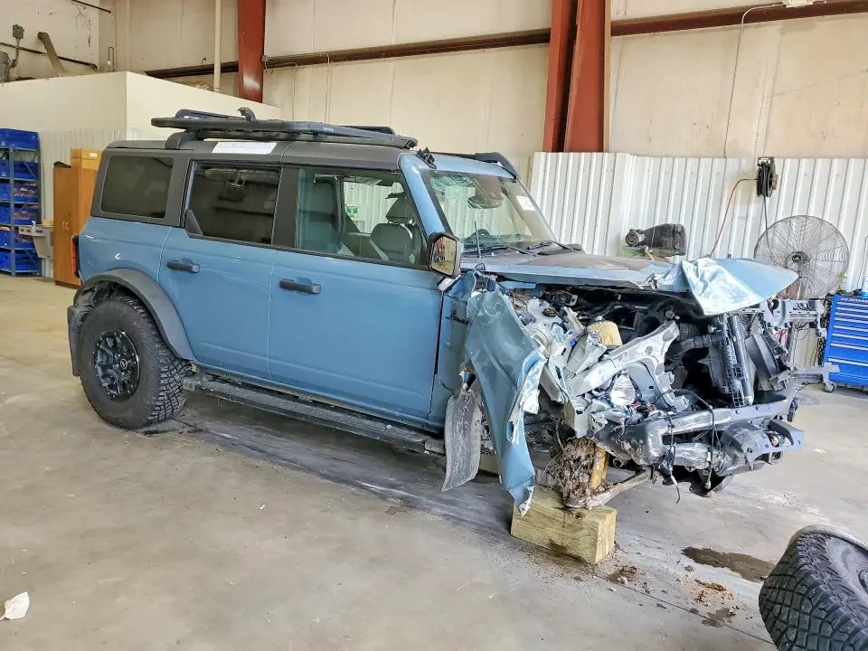 2022 FORD BRONCO BASE  