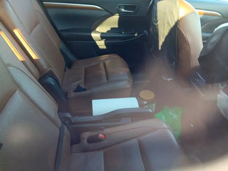 2019 TOYOTA HIGHLANDER LIMITED PLATINUM  