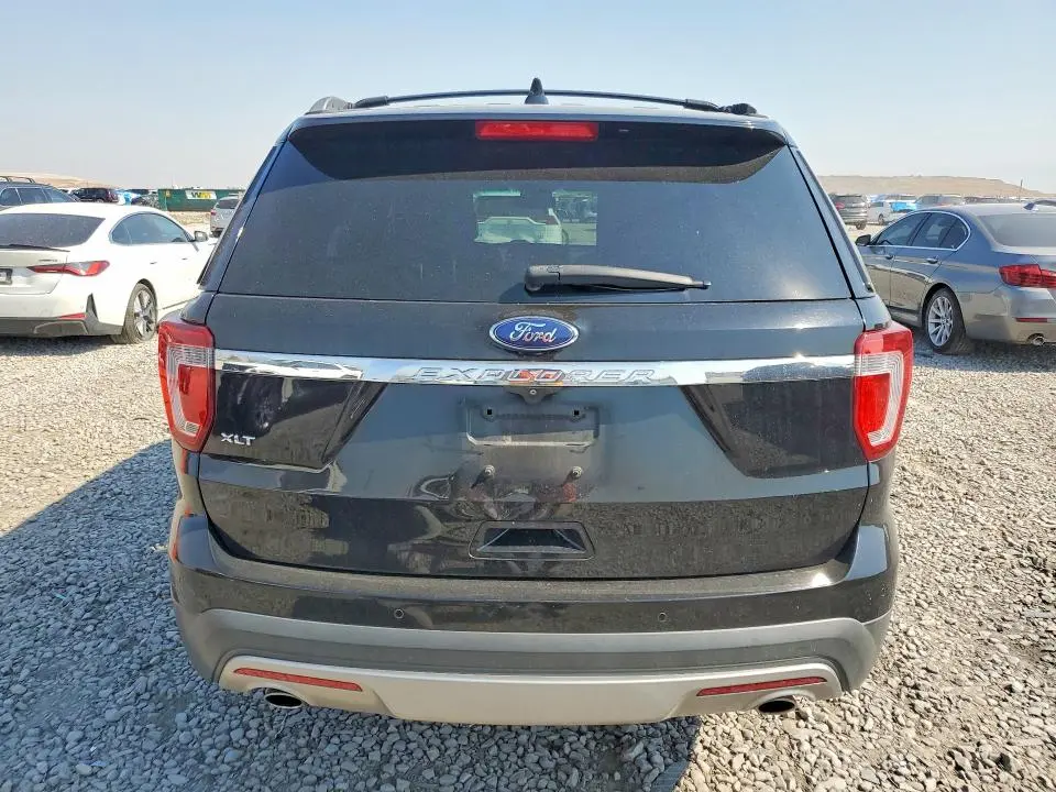 2017 FORD EXPLORER XLT  
