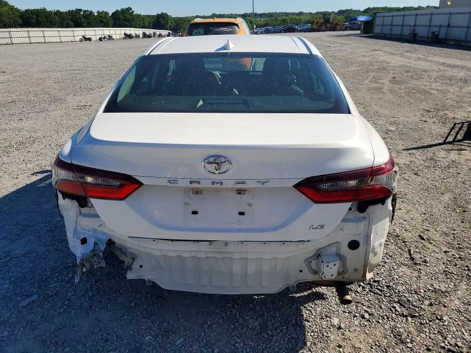 2022 TOYOTA CAMRY LE  