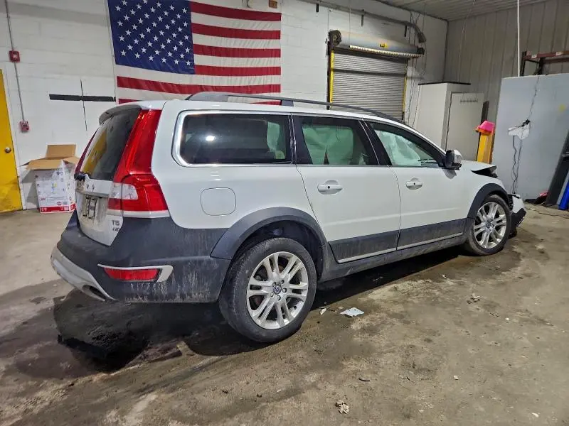 2016 VOLVO XC70 T5 PREMIER  