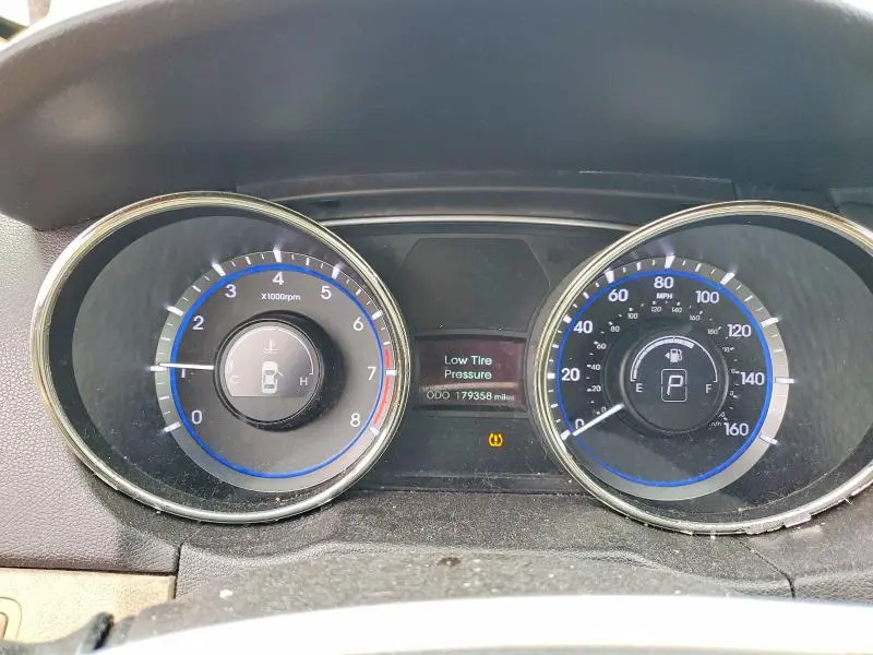 2012 HYUNDAI SONATA GLS  