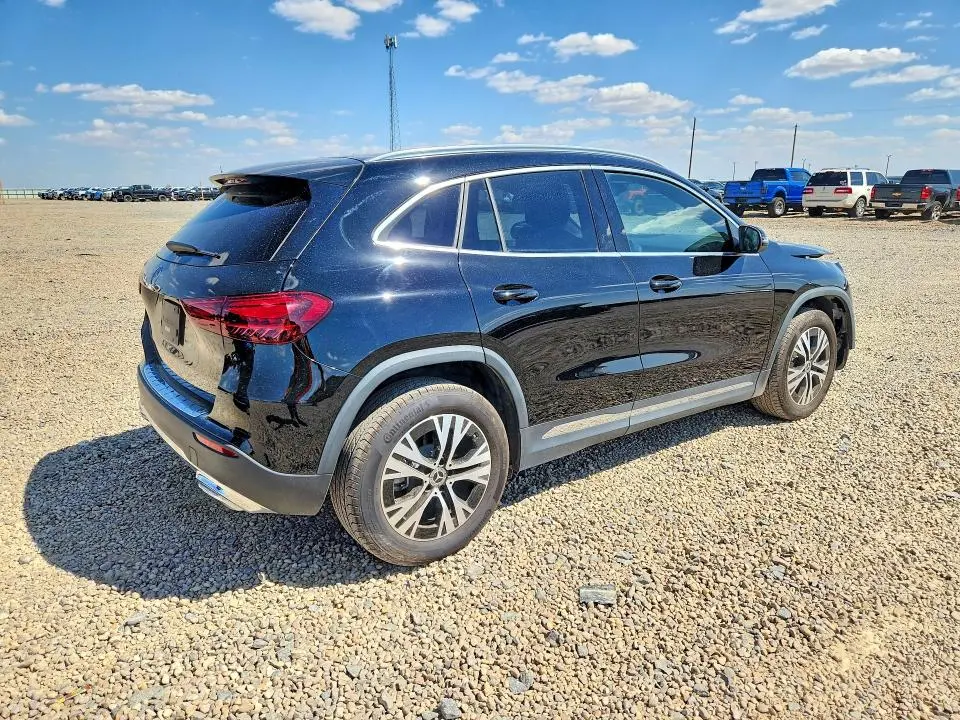 2025 MERCEDES-BENZ GLA 250  