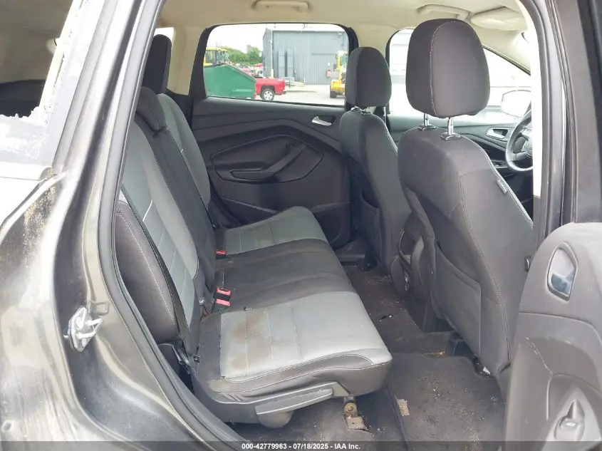 2015 FORD ESCAPE SE