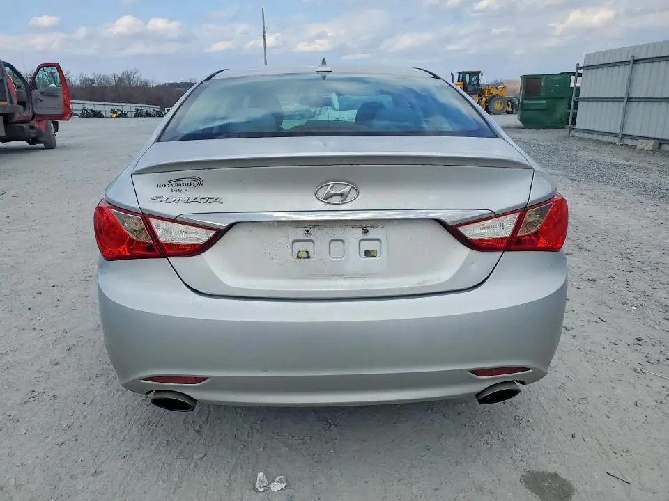 2013 HYUNDAI SONATA SE  
