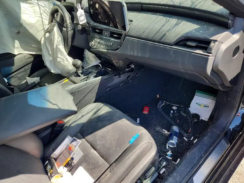 2025 LEXUS ES 300H BASE  