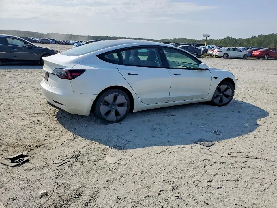 2021 TESLA MODEL 3   