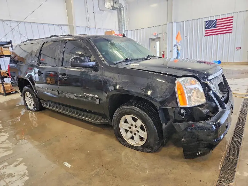 2013 GMC YUKON XL K1500 SLT  