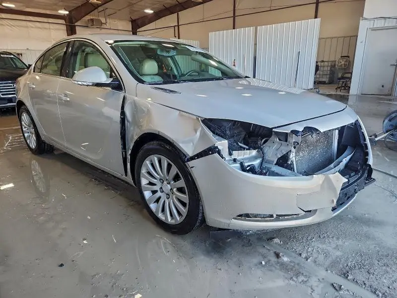 2012 BUICK REGAL   