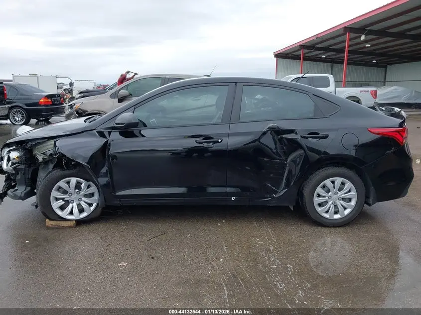 2022 HYUNDAI ACCENT SE