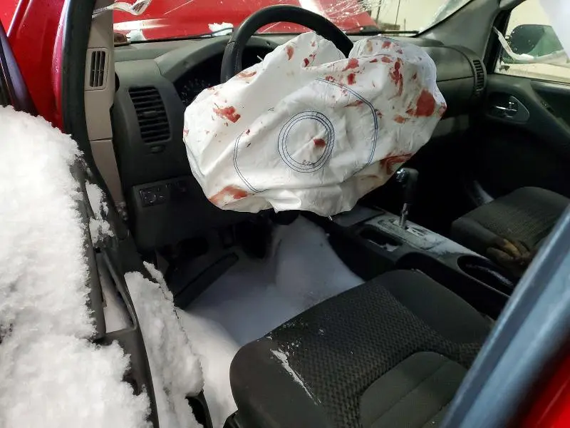 2010 NISSAN FRONTIER KING CAB SE  