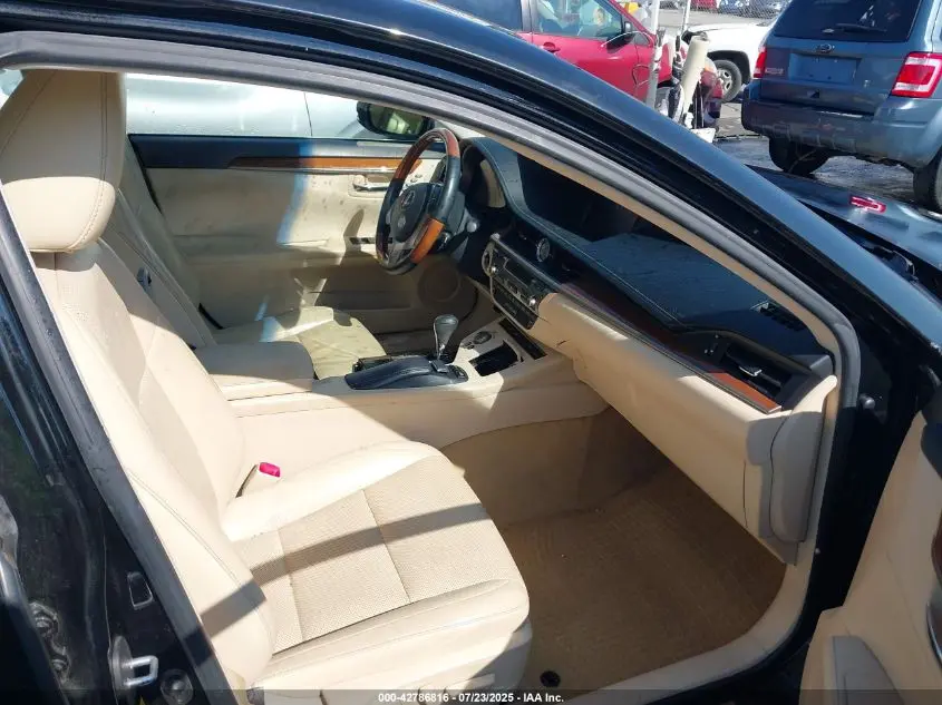 2013 LEXUS ES 300H  