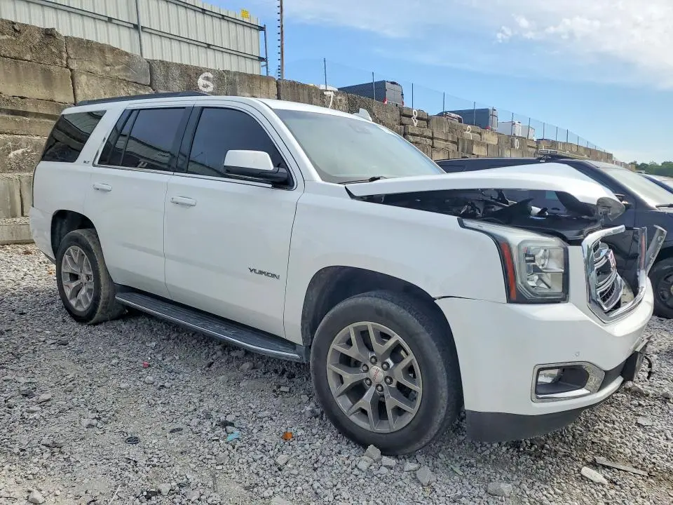 2017 GMC YUKON SLT  