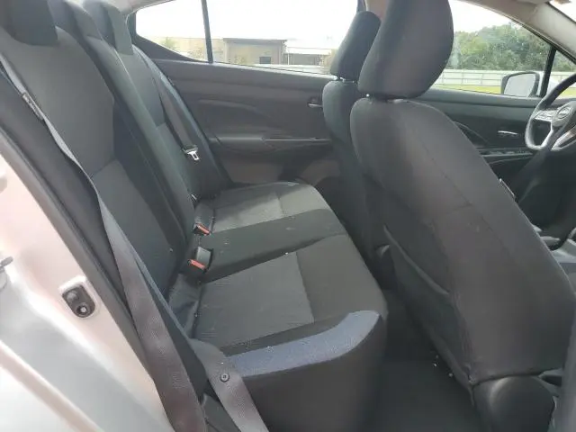 2024 NISSAN VERSA SV