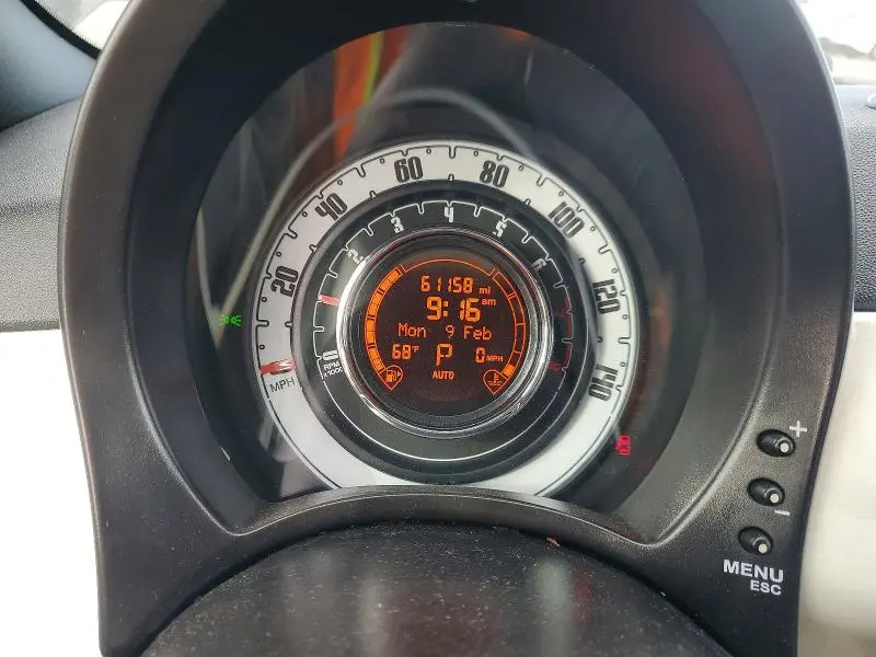 2012 FIAT 500 LOUNGE  