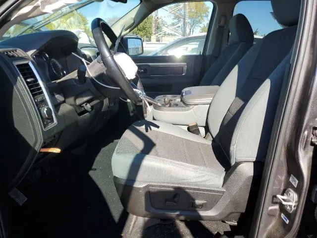 2019 RAM 1500 CLASSIC SLT  