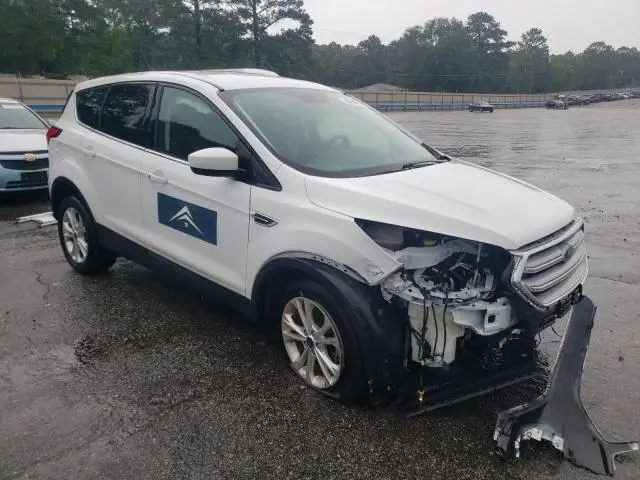 2019 FORD ESCAPE SE  