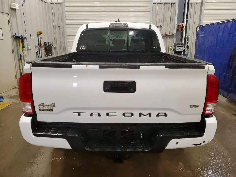 2017 TOYOTA TACOMA SR V6  