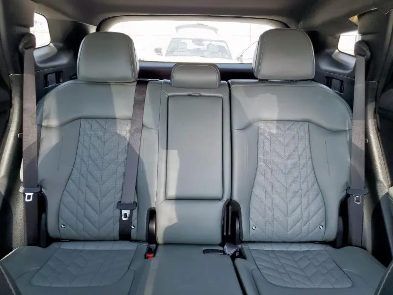 2023 KIA SPORTAGE X-PRO  