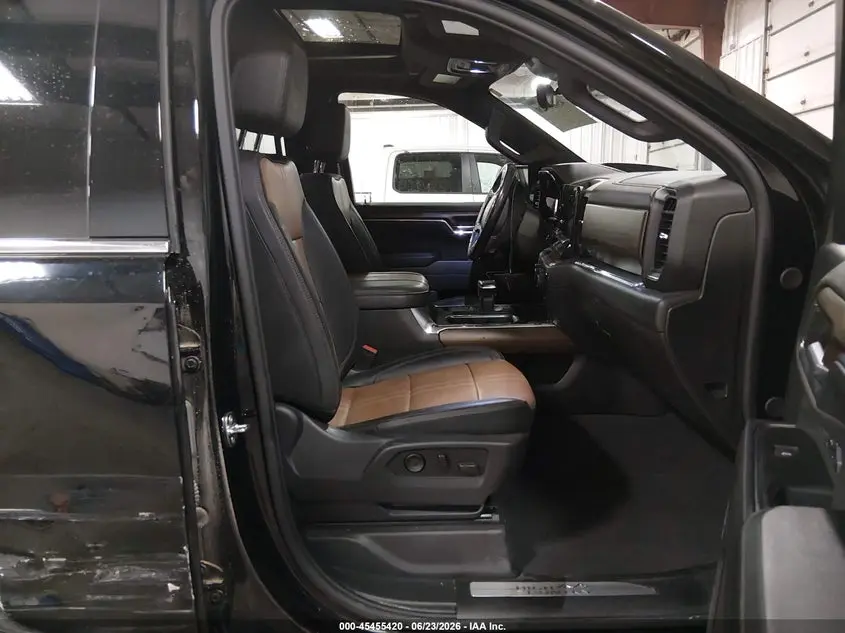 2024 CHEVROLET SILVERADO 1500 4WD  SHORT BED HIGH COUNTRY