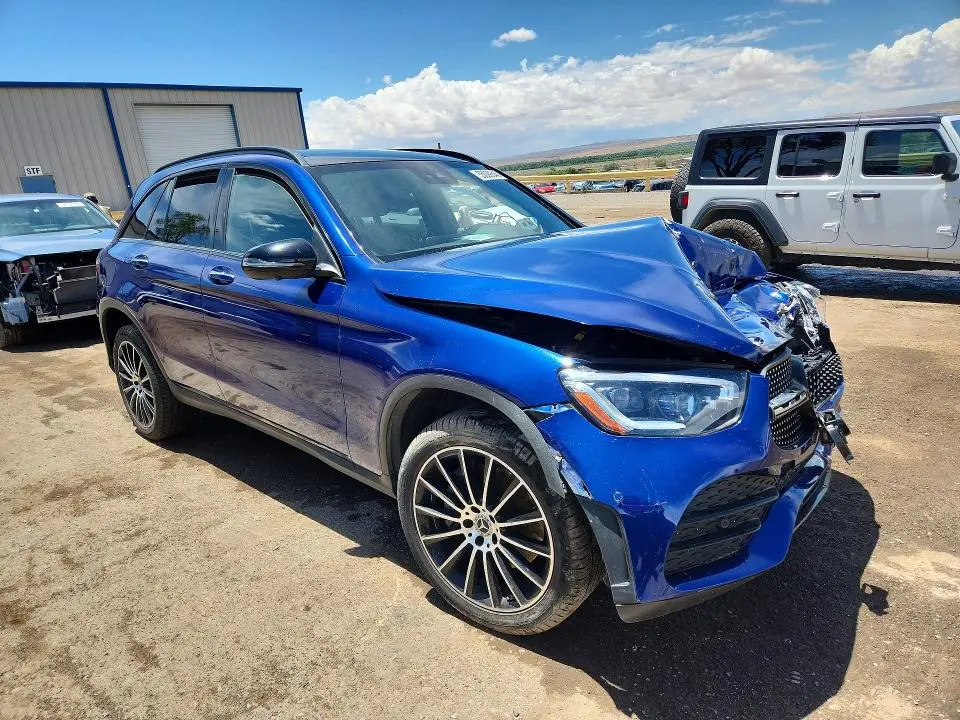 2020 MERCEDES-BENZ GLC 300 4MATIC  