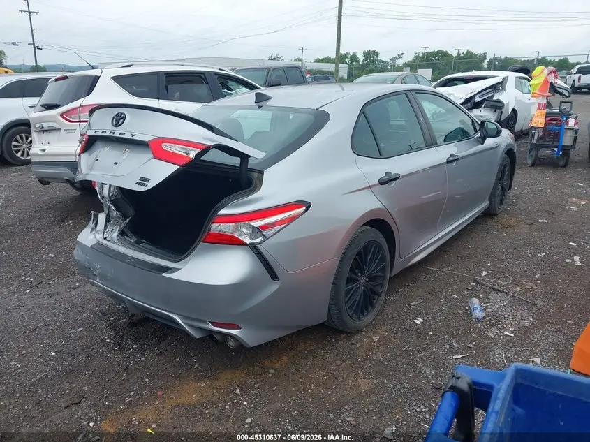 2020 TOYOTA CAMRY SE NIGHTSHADE EDITION AWD
