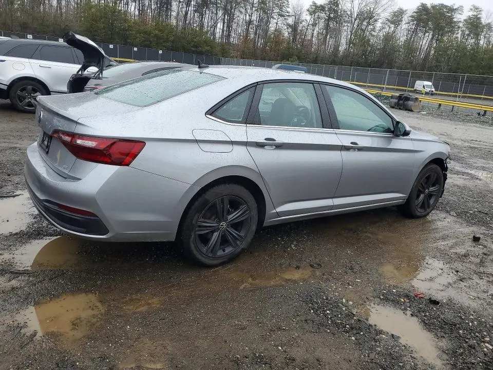 2022 VOLKSWAGEN JETTA SE  