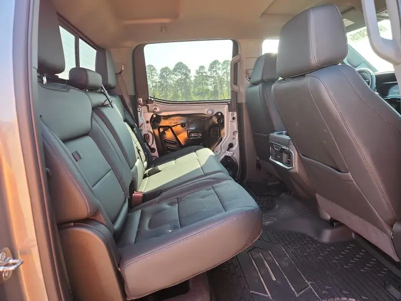 2025 GMC SIERRA K1500 SLT  