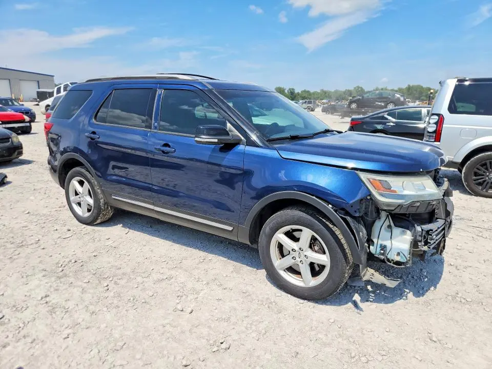 2016 FORD EXPLORER XLT  