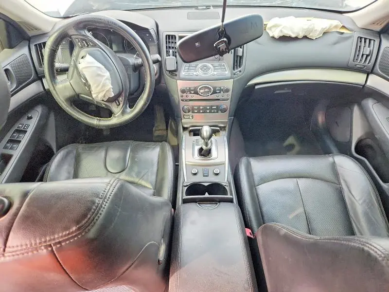 2015 INFINITI Q40   