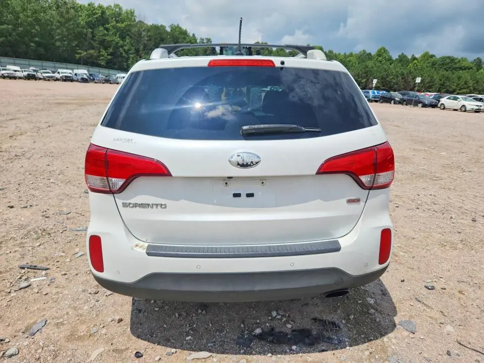 2014 KIA SORENTO LX  