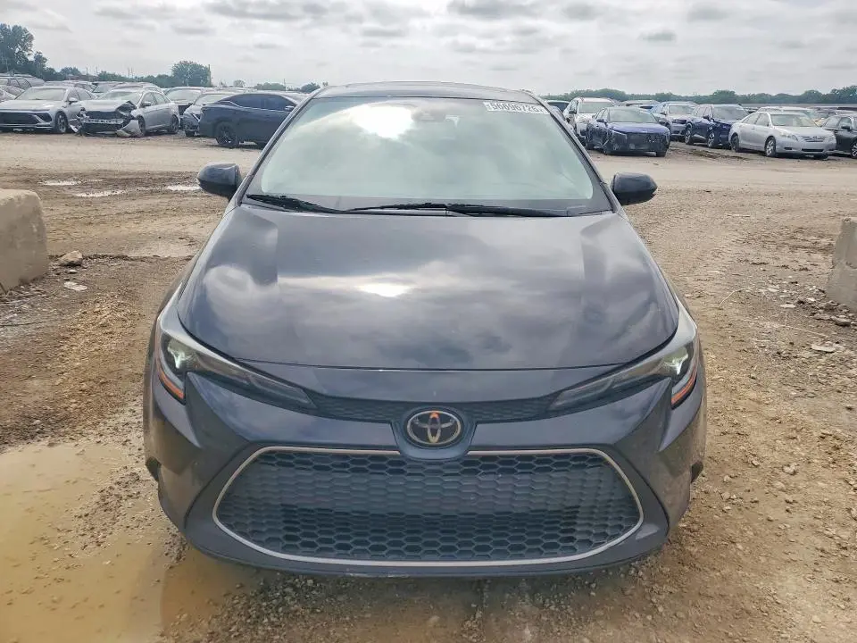 2022 TOYOTA COROLLA XLE  
