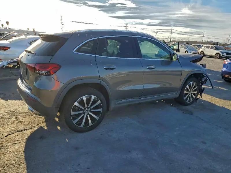2022 MERCEDES-BENZ GLA 250  