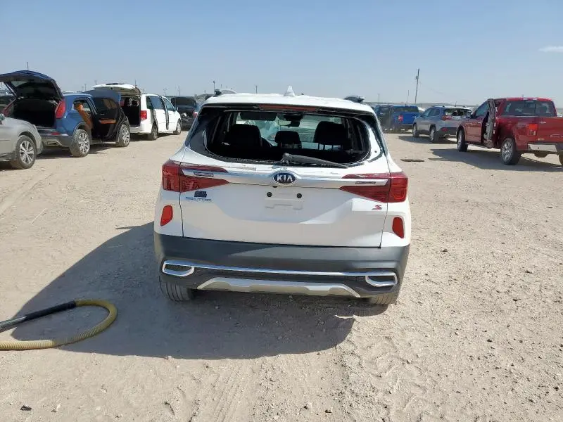 2021 KIA SELTOS S  