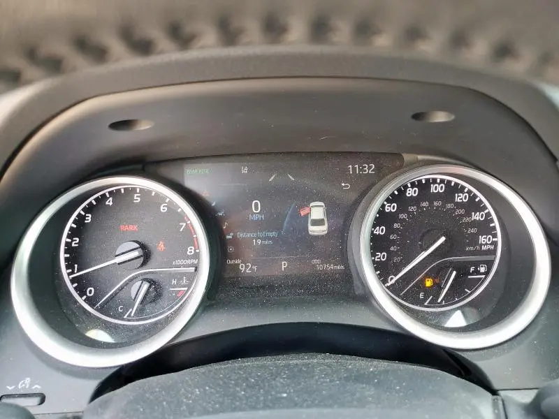 2024 TOYOTA CAMRY XLE  