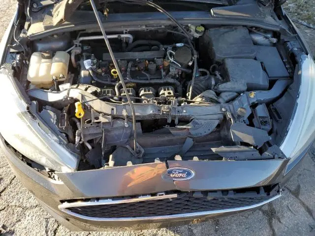 2015 FORD FOCUS SE  