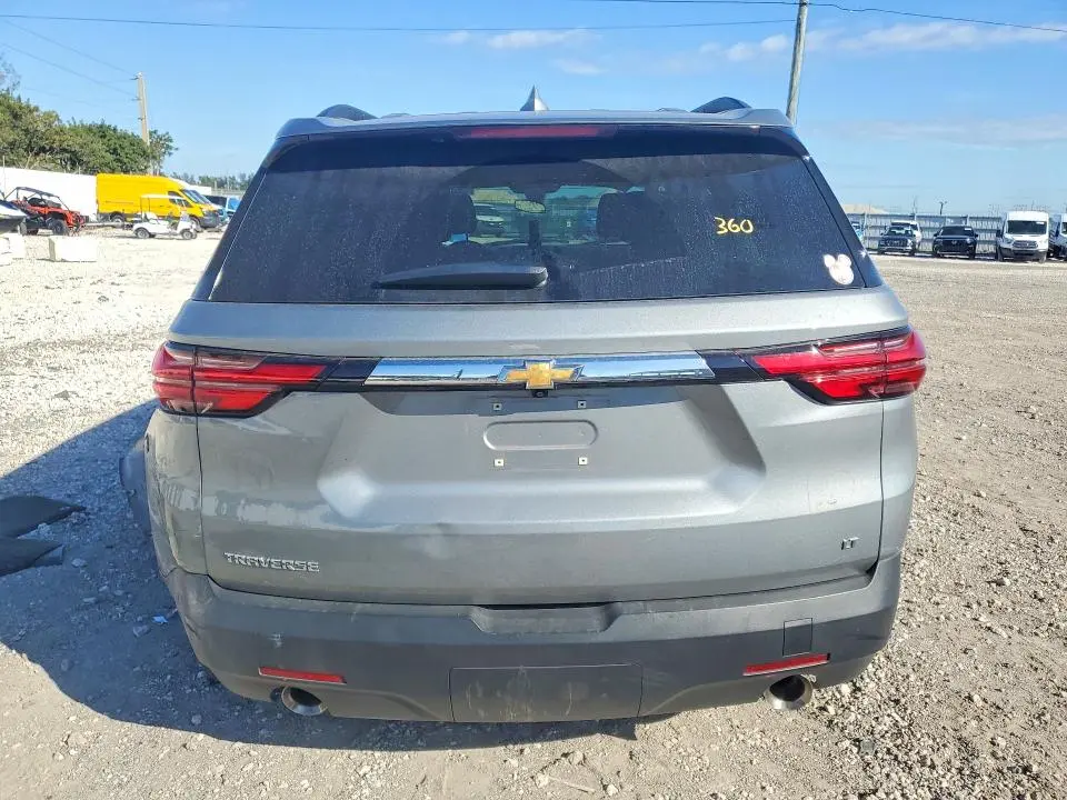 2023 CHEVROLET TRAVERSE LT  