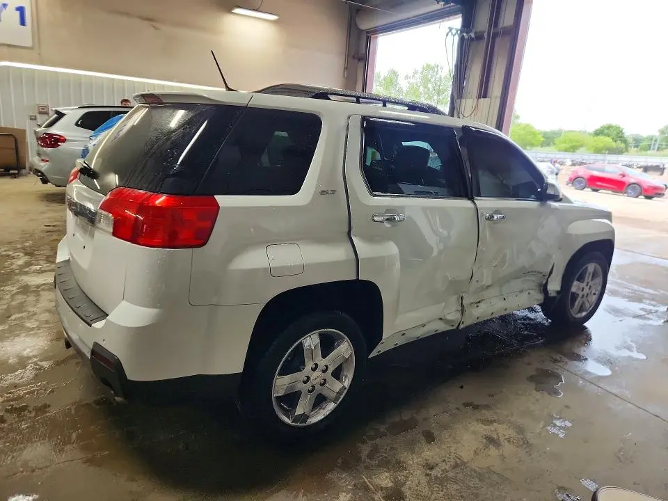 2013 GMC TERRAIN SLT  