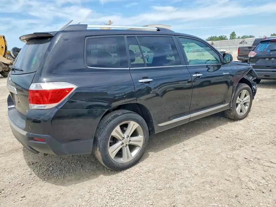 2013 TOYOTA HIGHLANDER LIMITED  