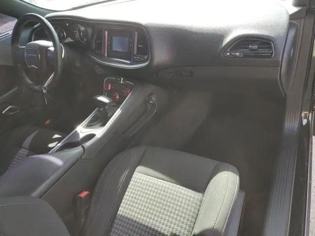 2016 DODGE CHALLENGER SXT