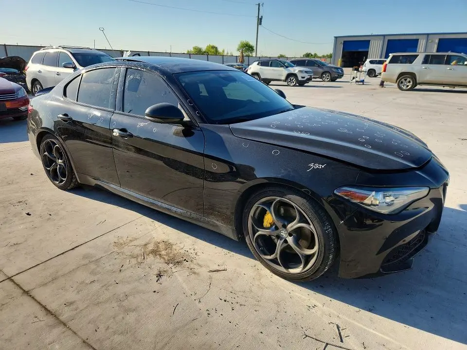 2019 ALFA ROMEO GIULIA TI  