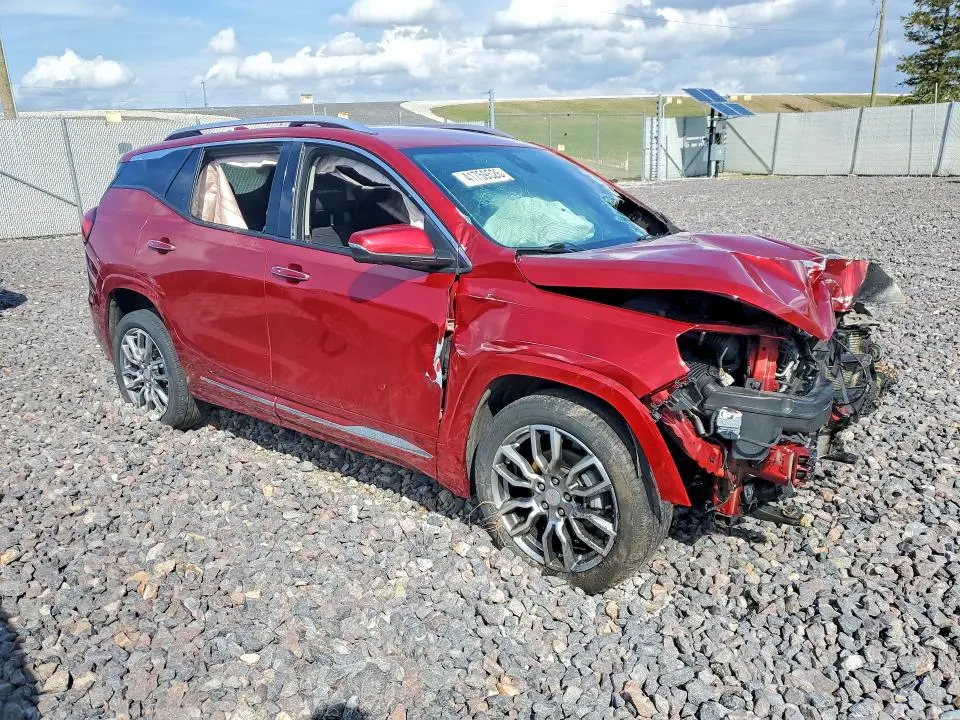 2022 GMC TERRAIN DENALI  